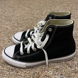 Converse high tops, Big Kids, size 3, Black and White